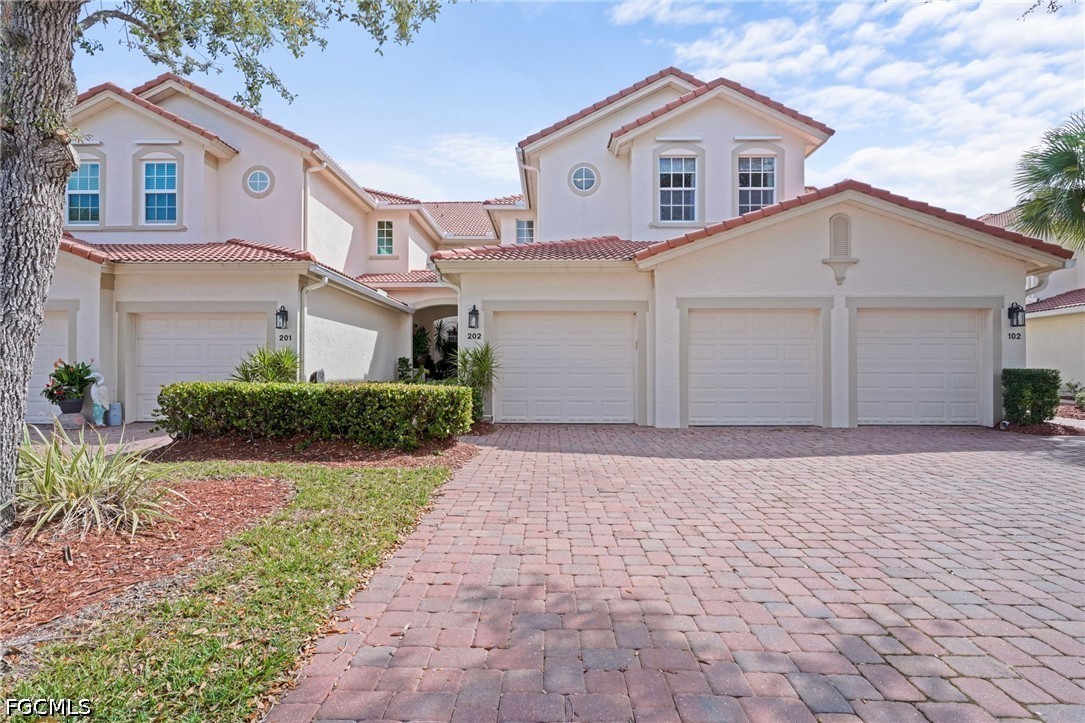 Abbey Row in Fort Myers