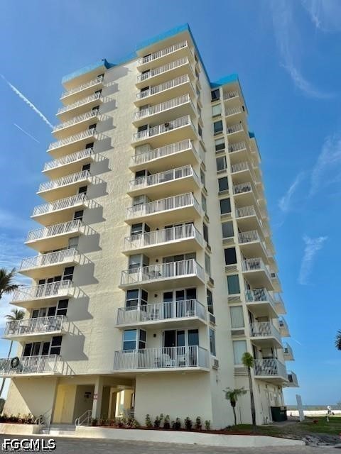 7360 Estero BLVD 901