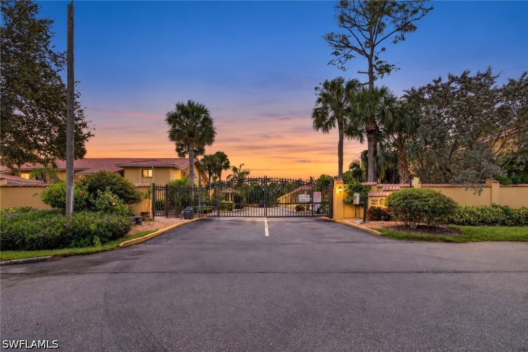 9820 Citadel LN 202