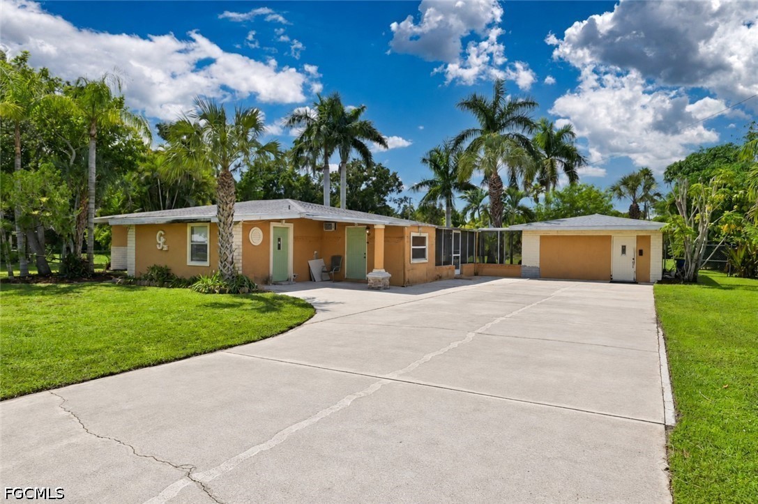 1207 Green AVE