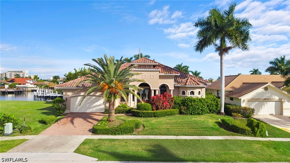 879 Banyan CT