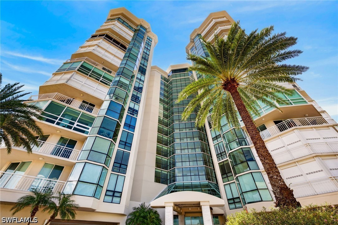 Bay Shore Place in Naples