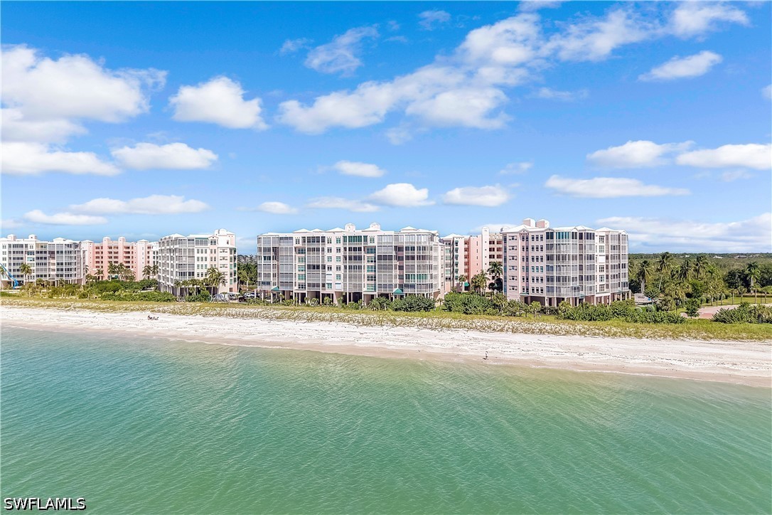 Barefoot Beach Club