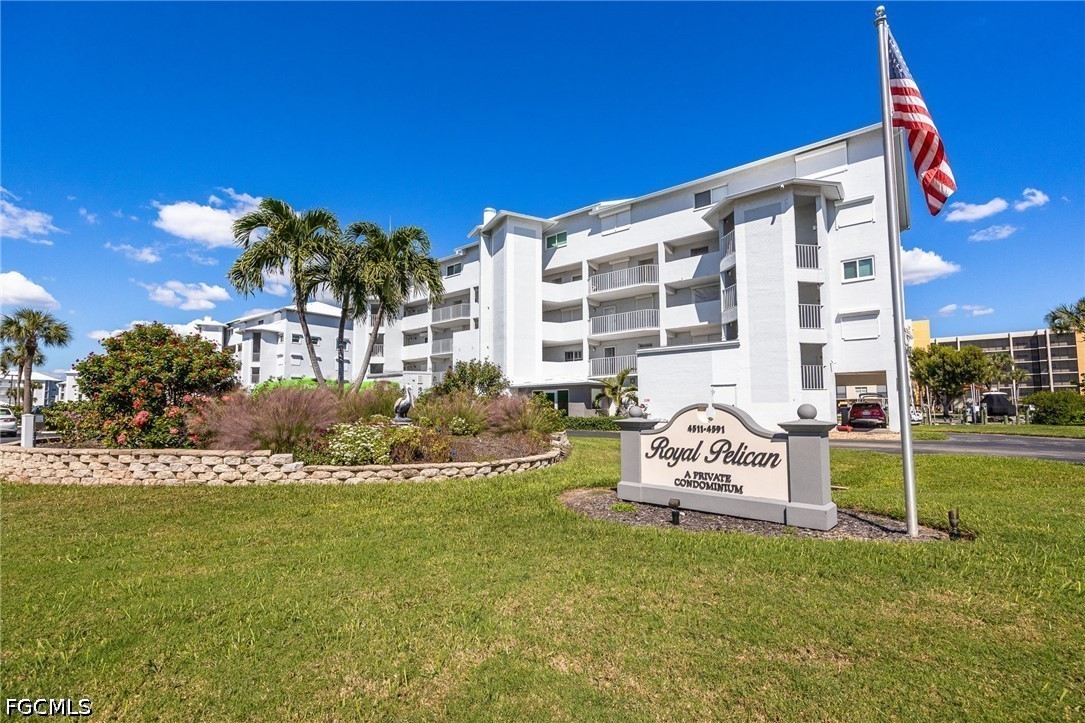Royal Pelican Townhouse