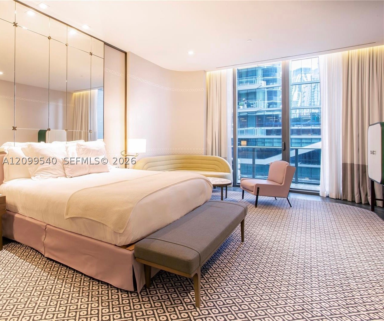 801 Sma Designer Suites C