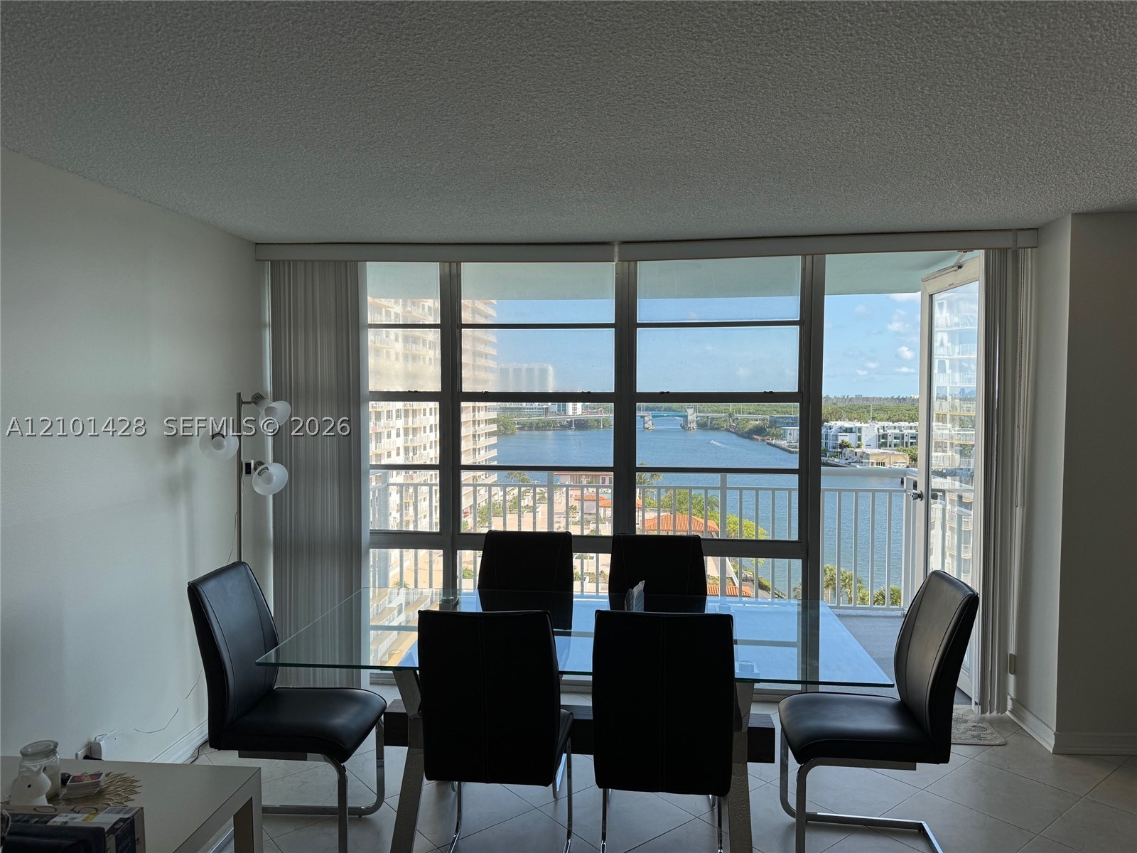 Winston Towers 500 Condo