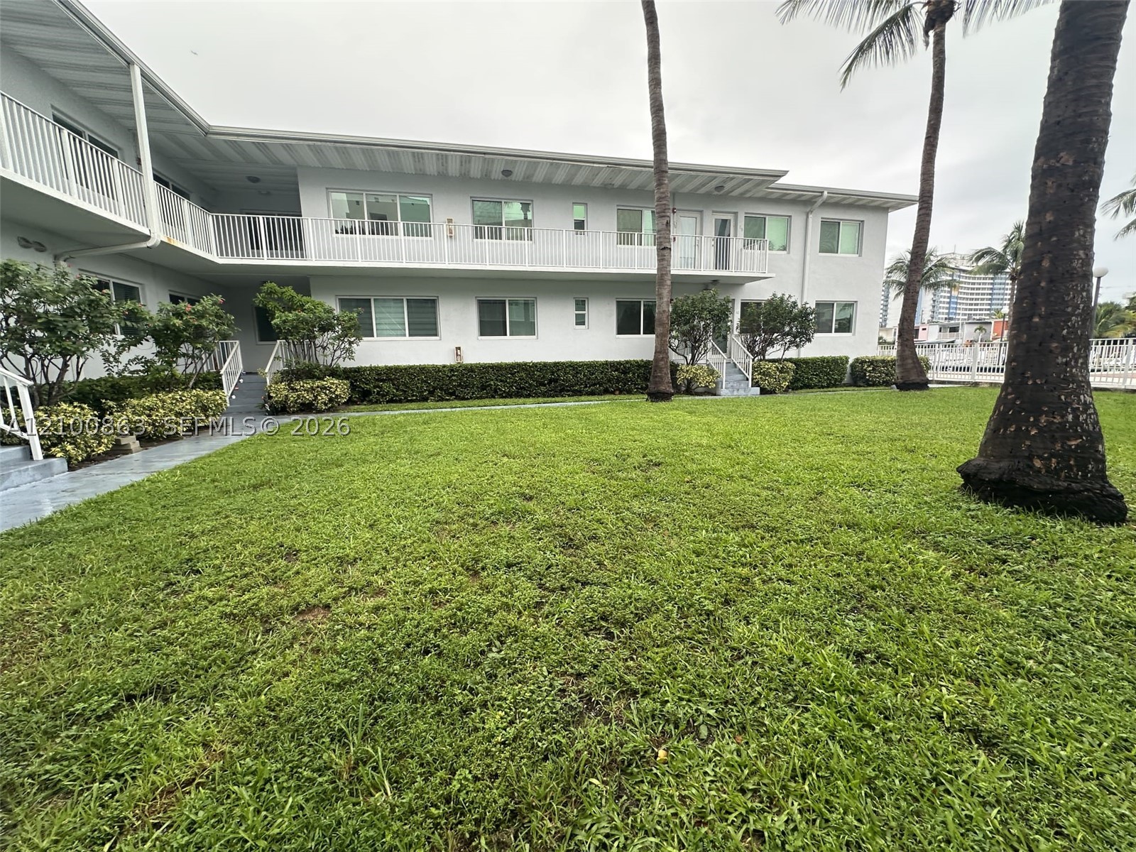 Island Point South Condo in Miami Beach