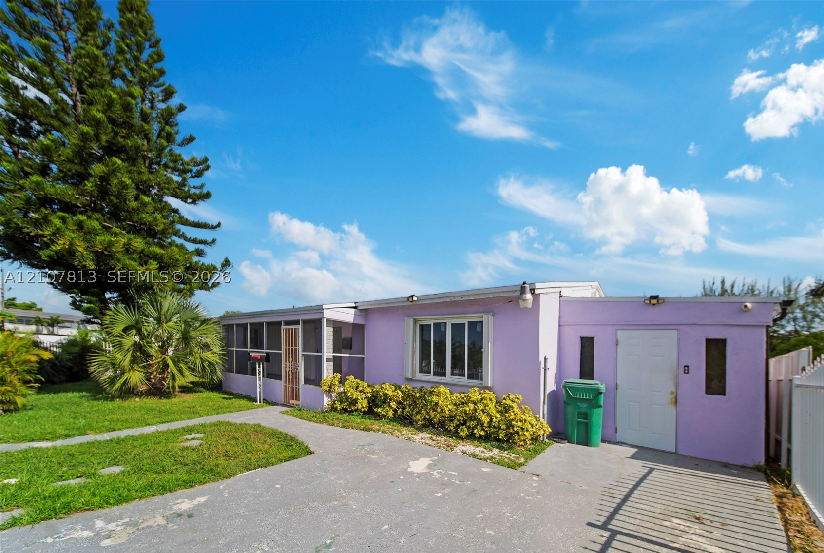 Lake Lucerne Estates in Miami Gardens