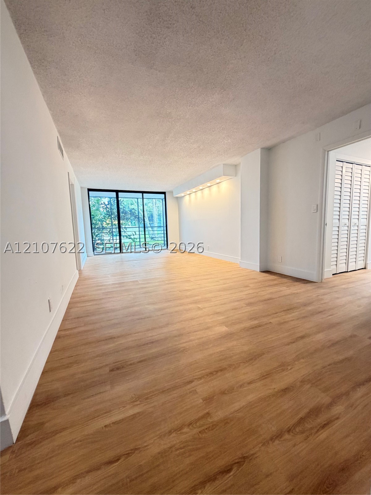 Biscaya IV Condo