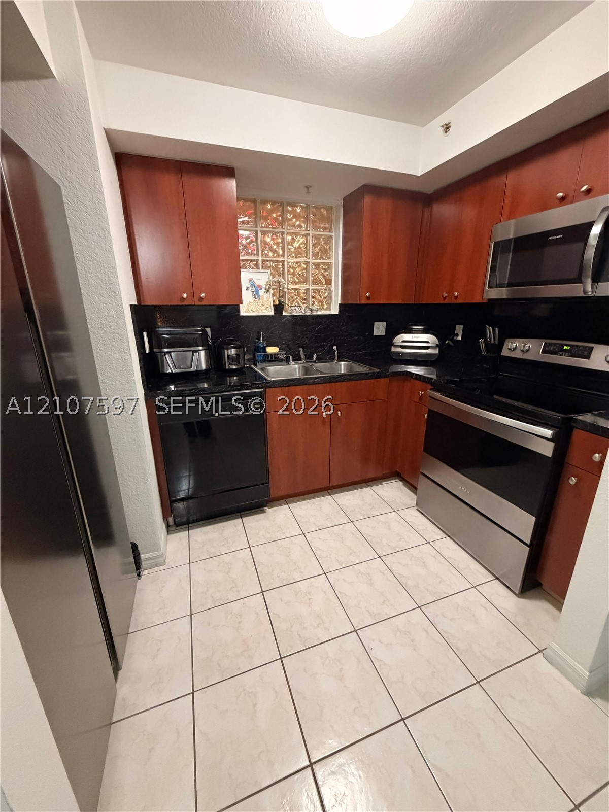 650 Palm Ave 2-A3