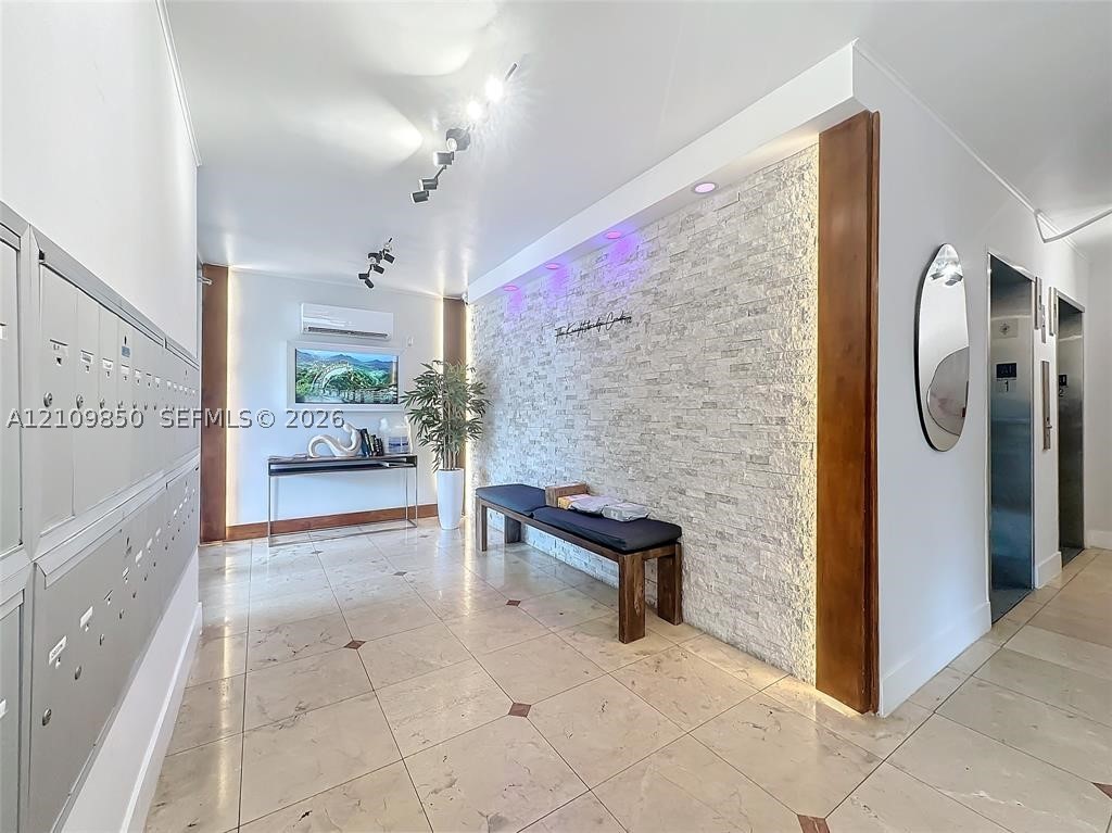 The Knightsbridge Condo in Miami Beach