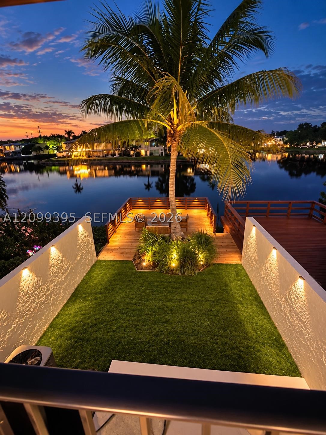 Sunset Park Lake Villas S in Miami