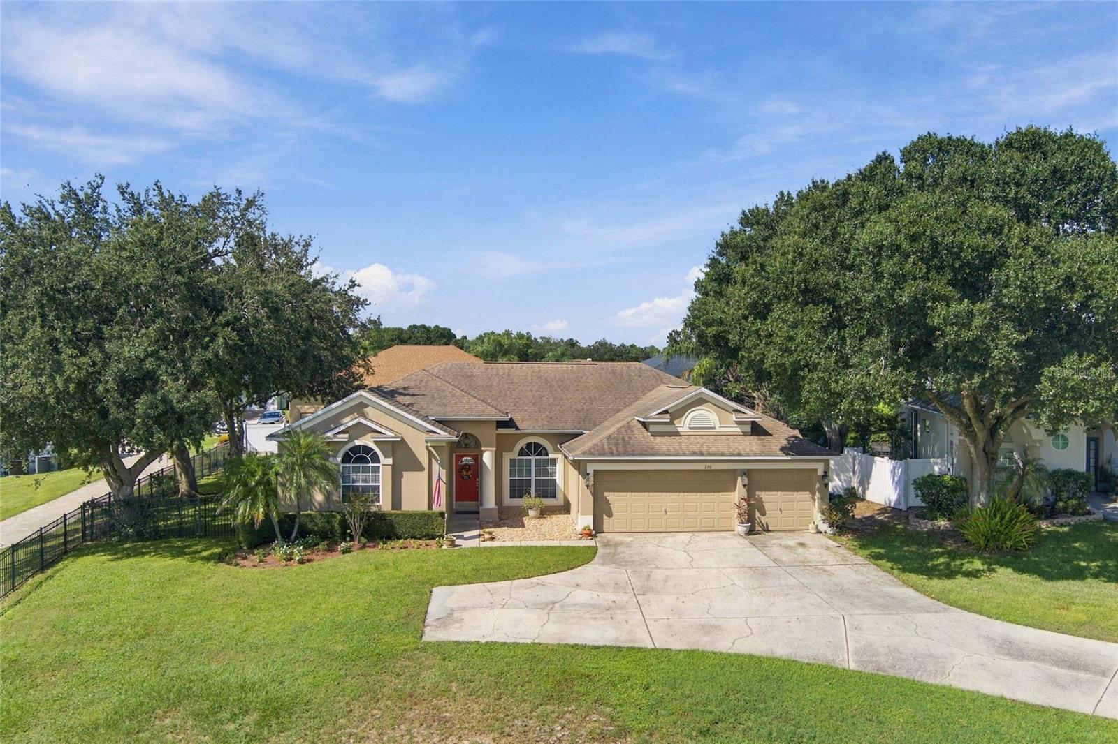 270 LAKE DARBY PLACE