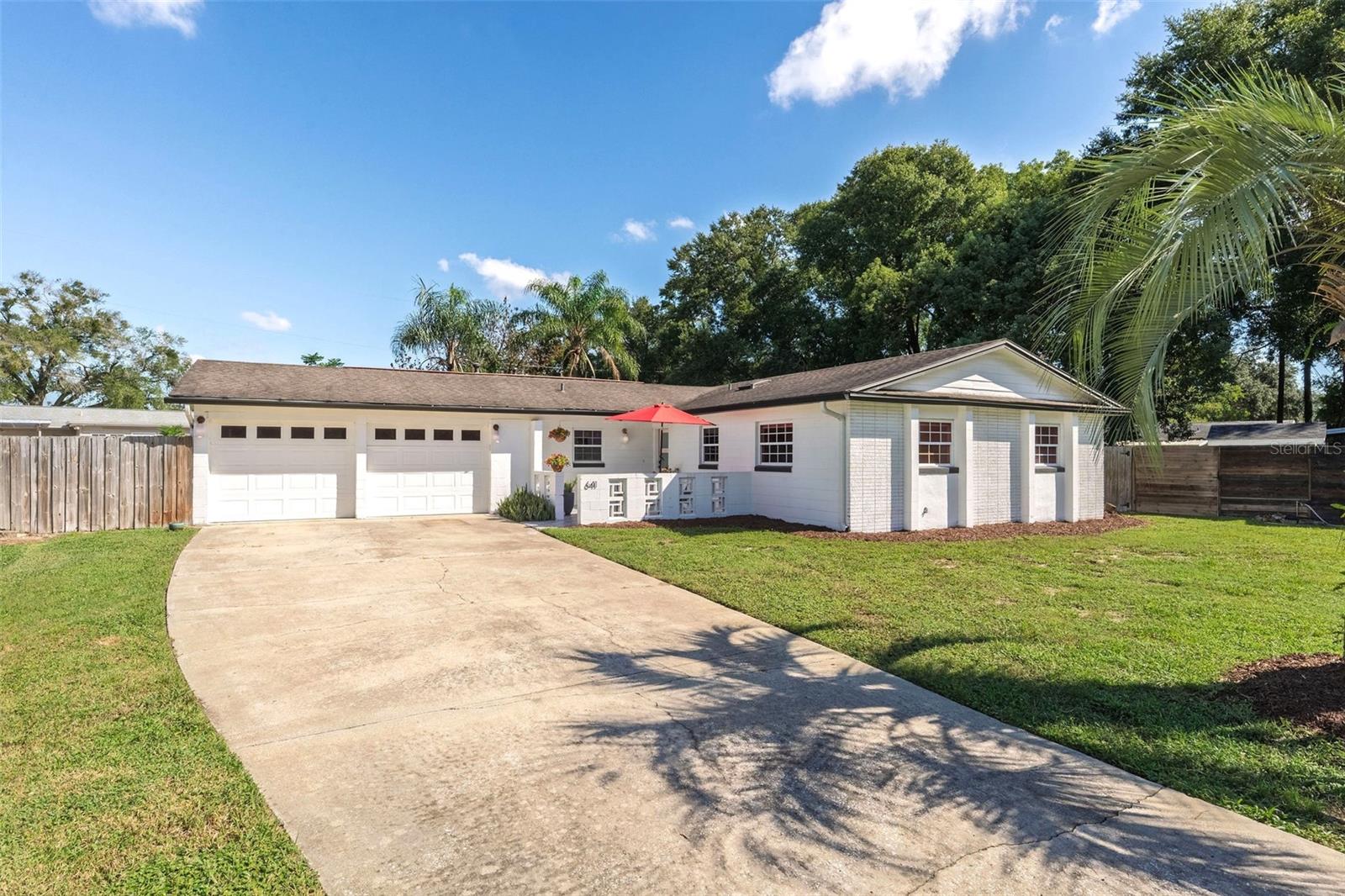 641 SHERWOOD DRIVE