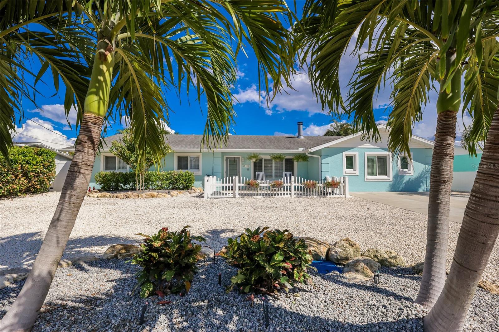 902 25TH AVENUE, home for sale in Palmetto