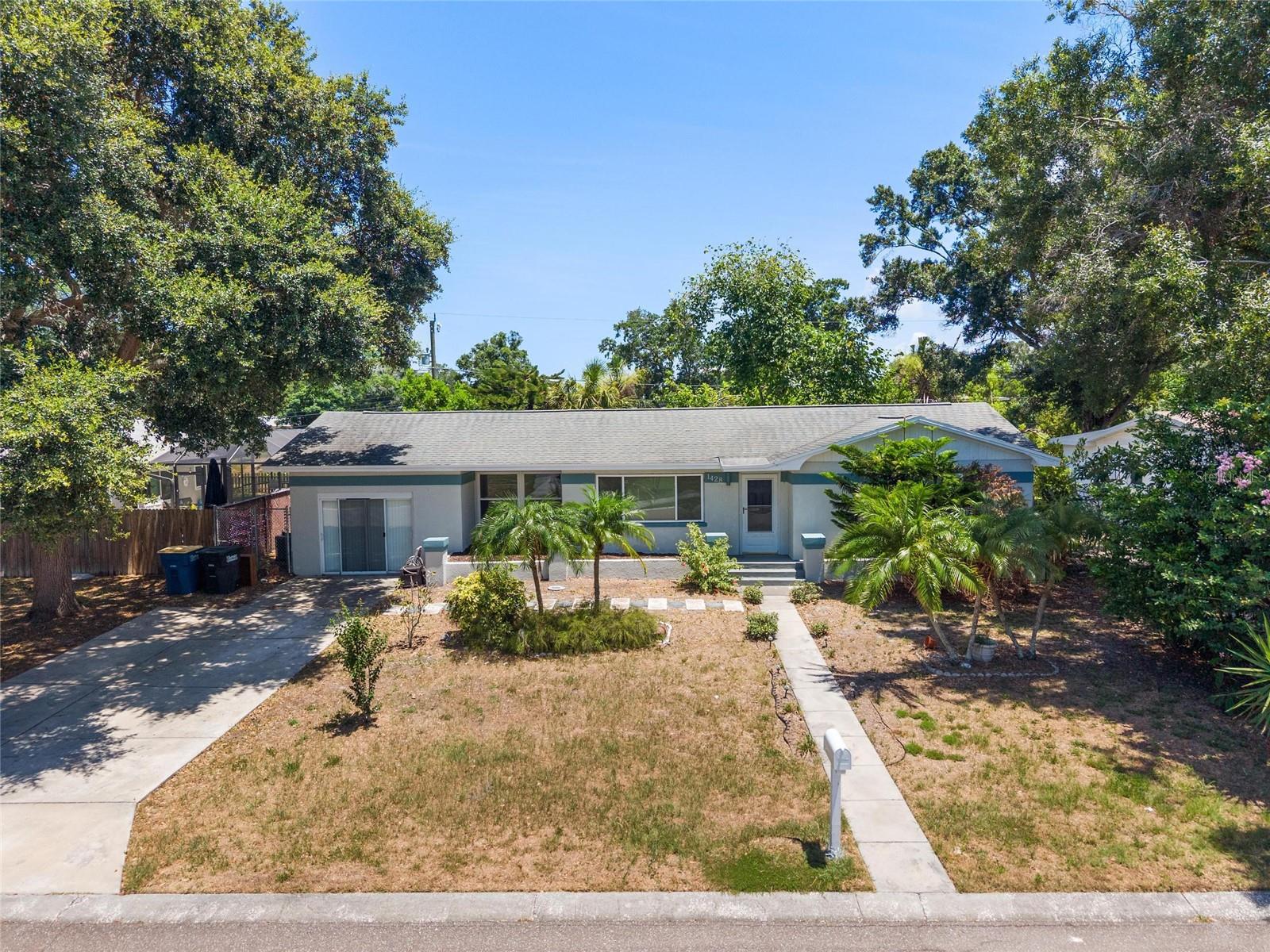1428 PINEBROOK DRIVE