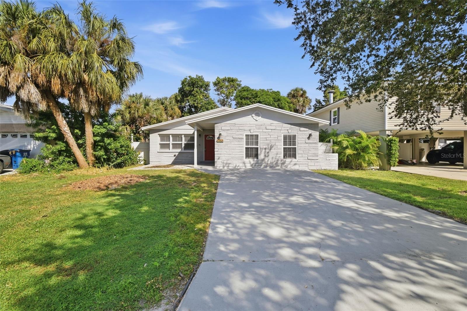 1751 MISSISSIPPI AVENUE home for sale in Shoreacres Center
