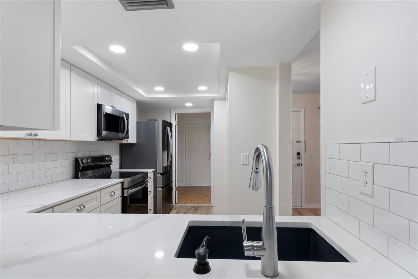 340 E GLASSBORO COURT #4B