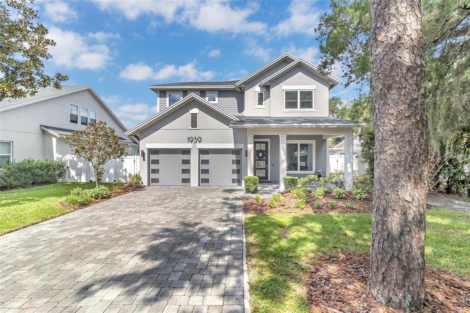 1939 WOODCREST DRIVE