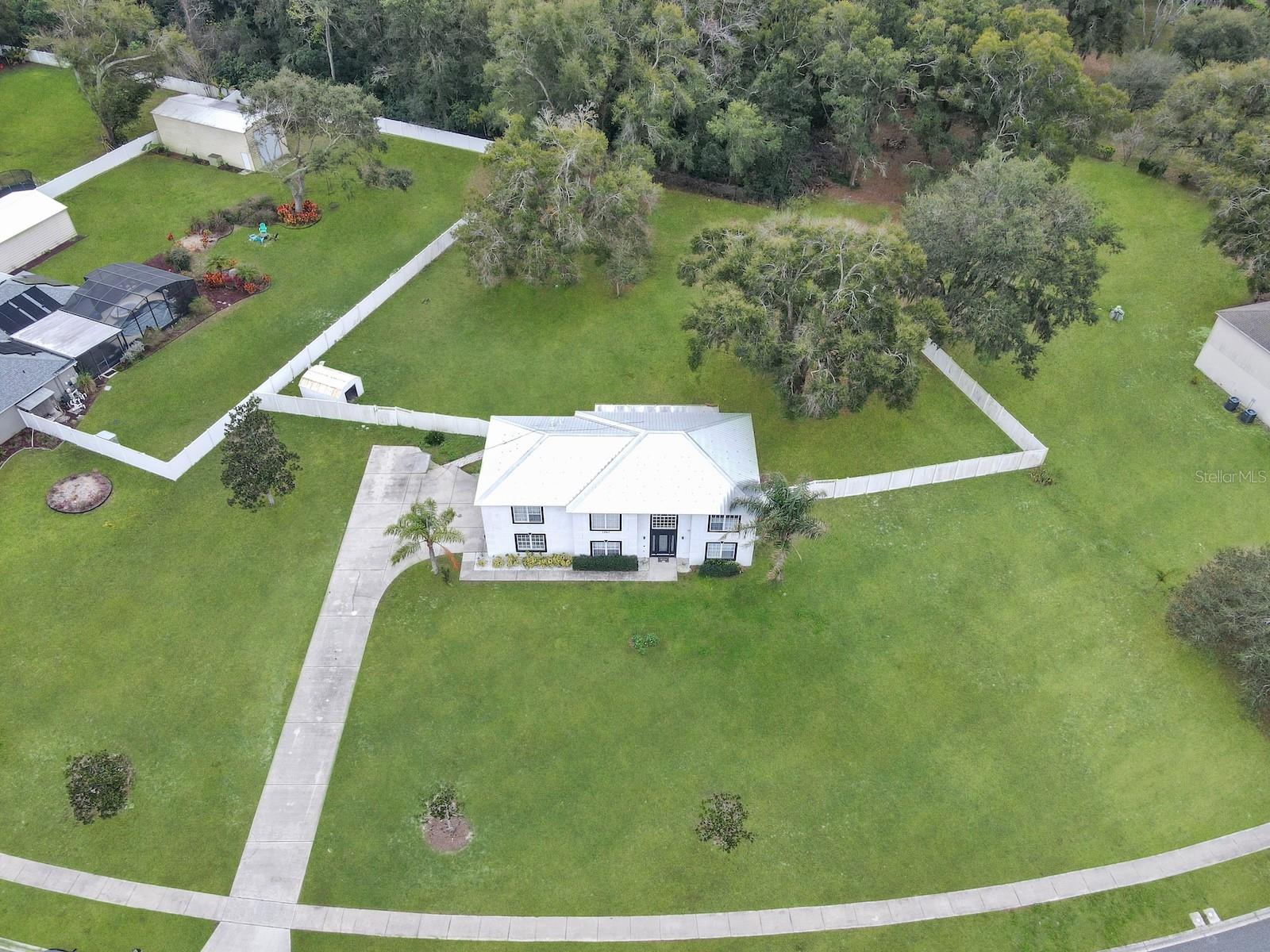 7561 LAKE ANDREA CIRCLE