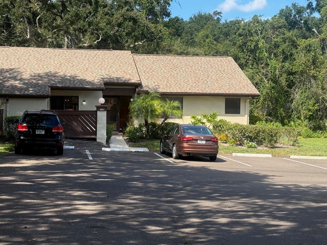 4031 BLUFF OAK COURT