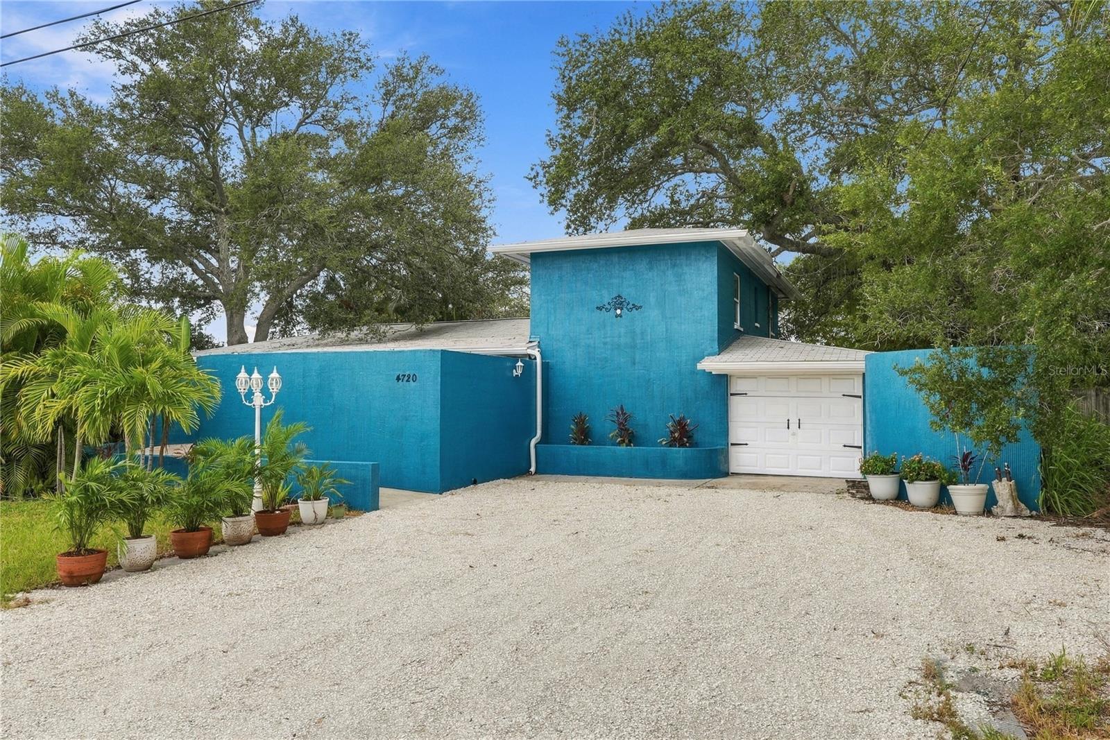 4720 WELCH CAUSEWAY