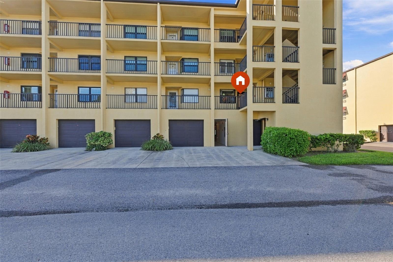 6000 Park Place Condo in St Petersburg