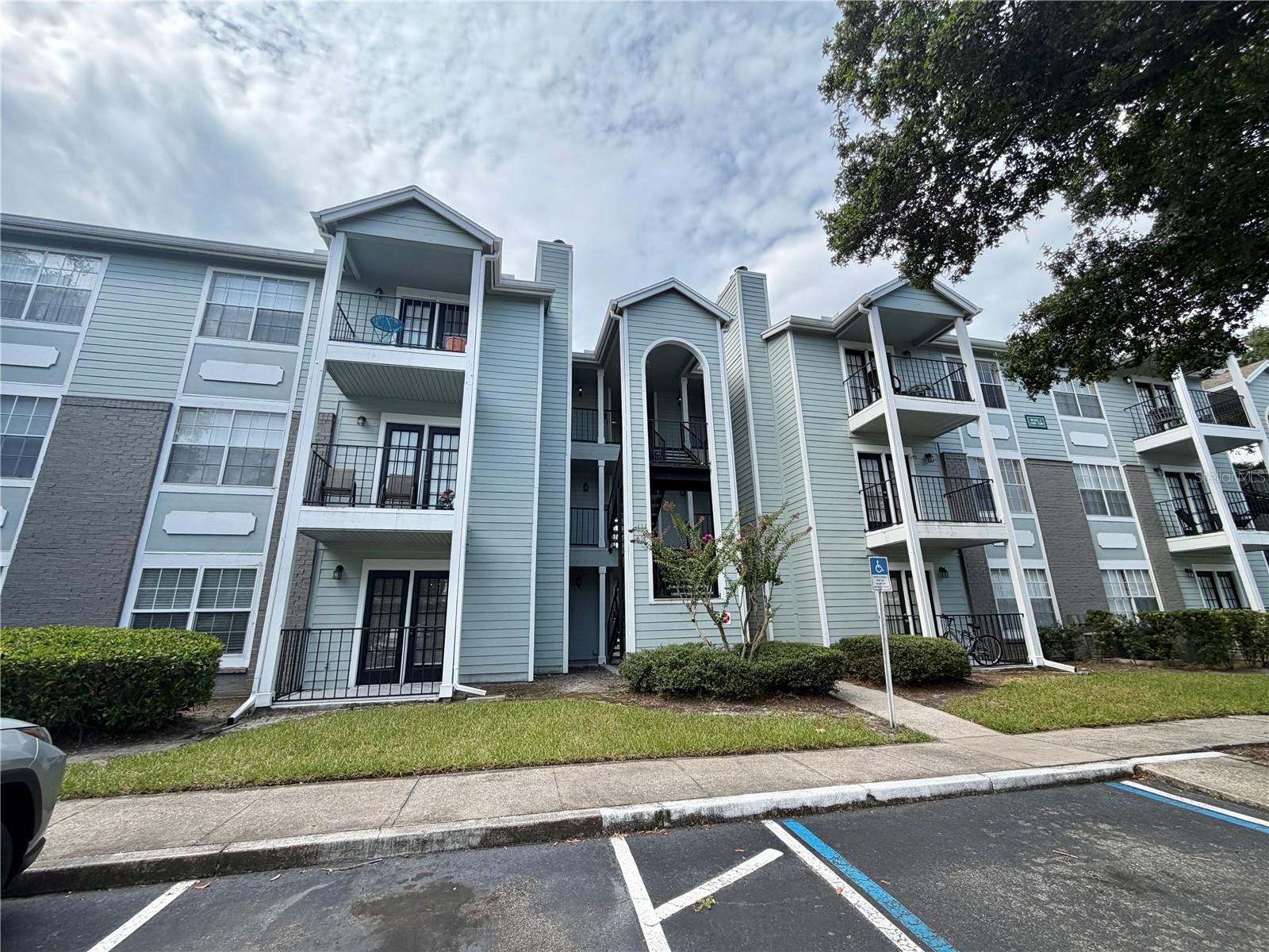 2550 N ALAFAYA TRAIL #2111