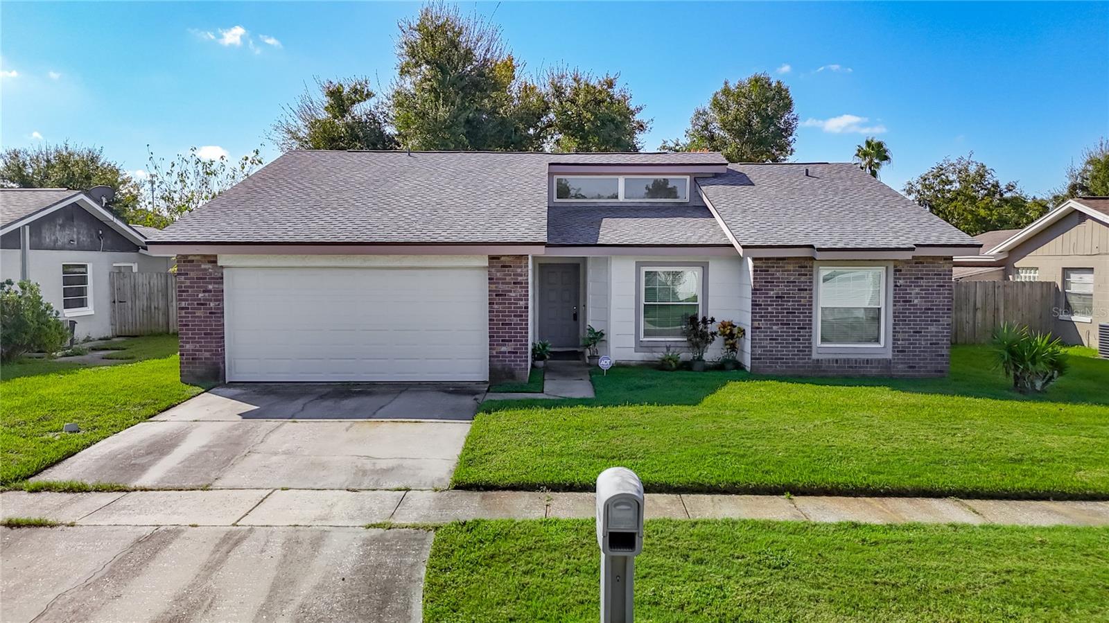 620 STILLVIEW CIRCLE