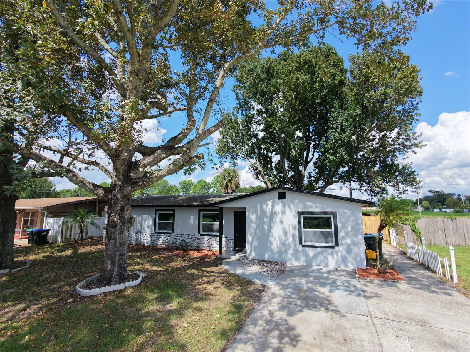 3997 QUEEN ANNE DRIVE