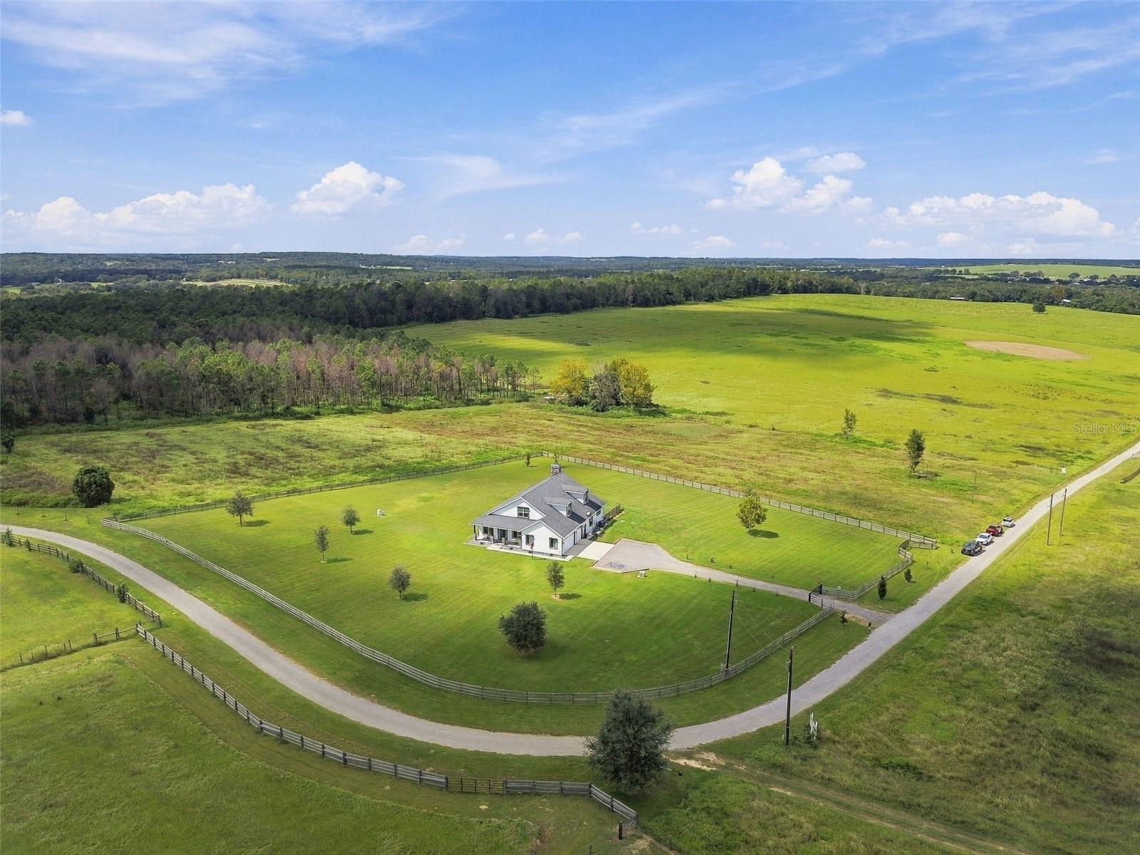 16705 HILLTOP HORIZONS PLACE, home for sale in Dade City