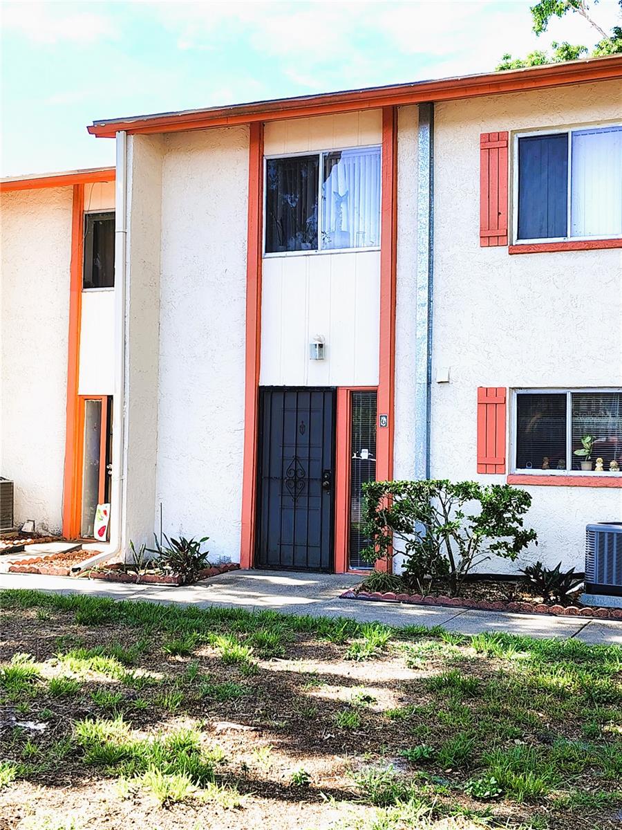 Whisper Wood Townhomes Condo