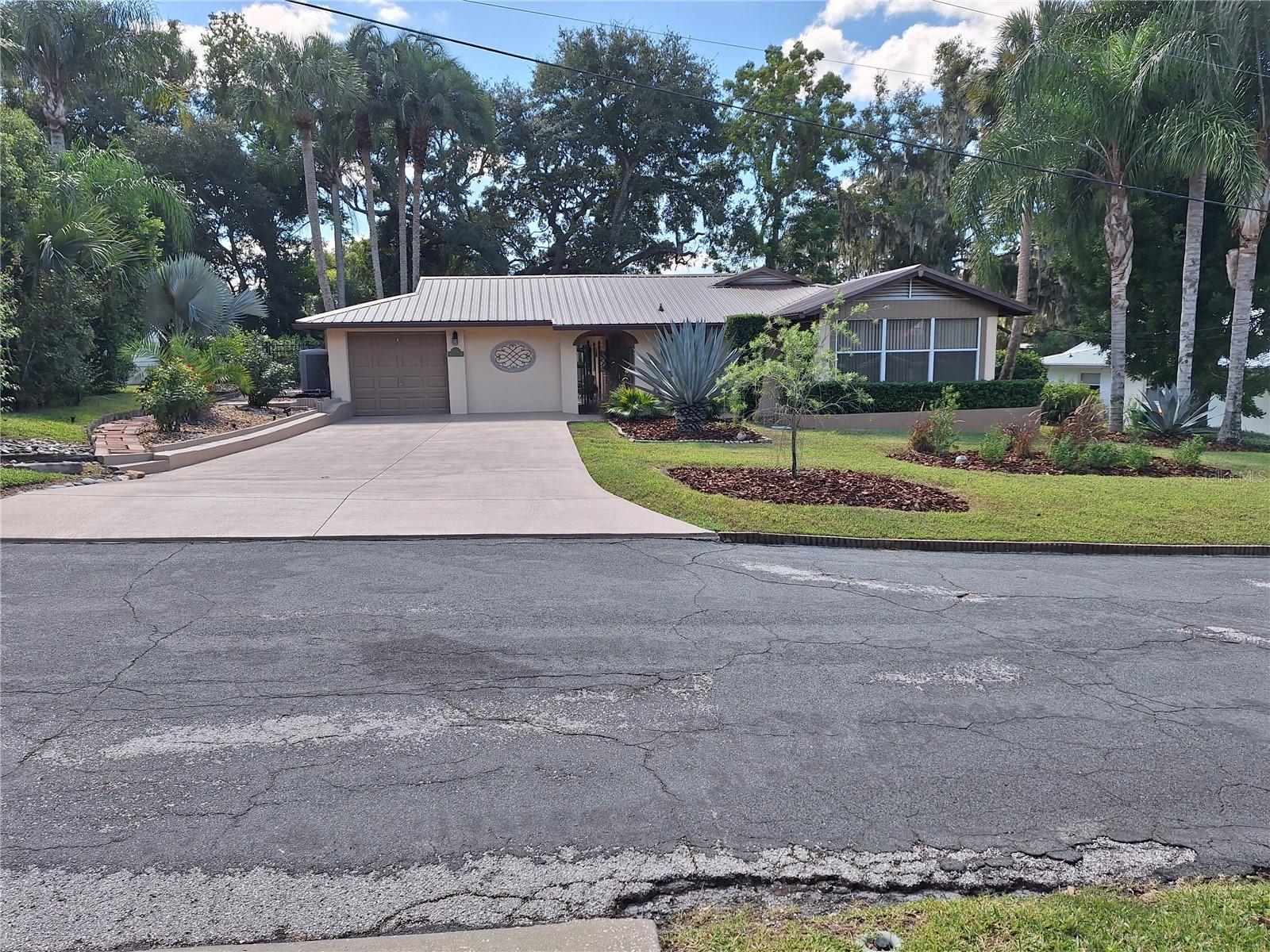 456 W 10TH AVENUE, home for sale in Mount Dora