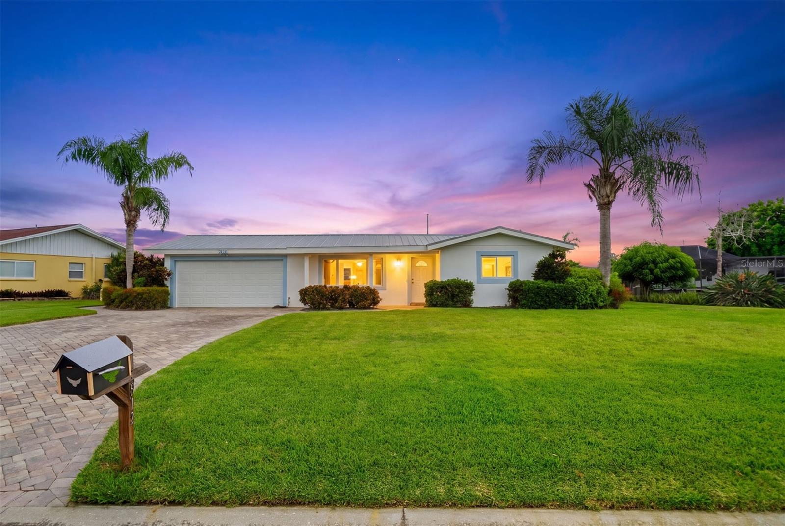 812 ARLINGTON ROAD, home for sale in Palmetto