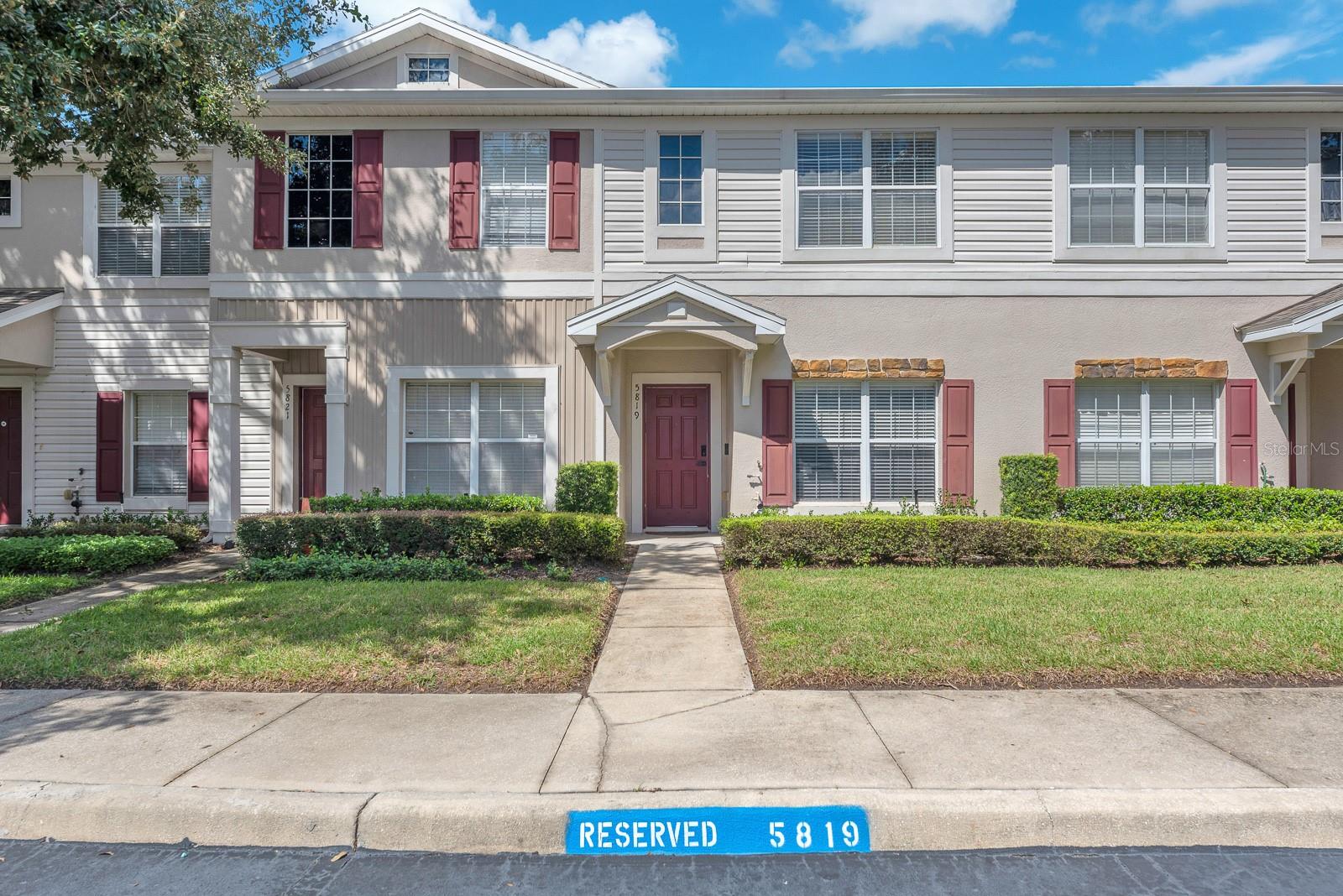 5819 FISHHAWK RIDGE DRIVE