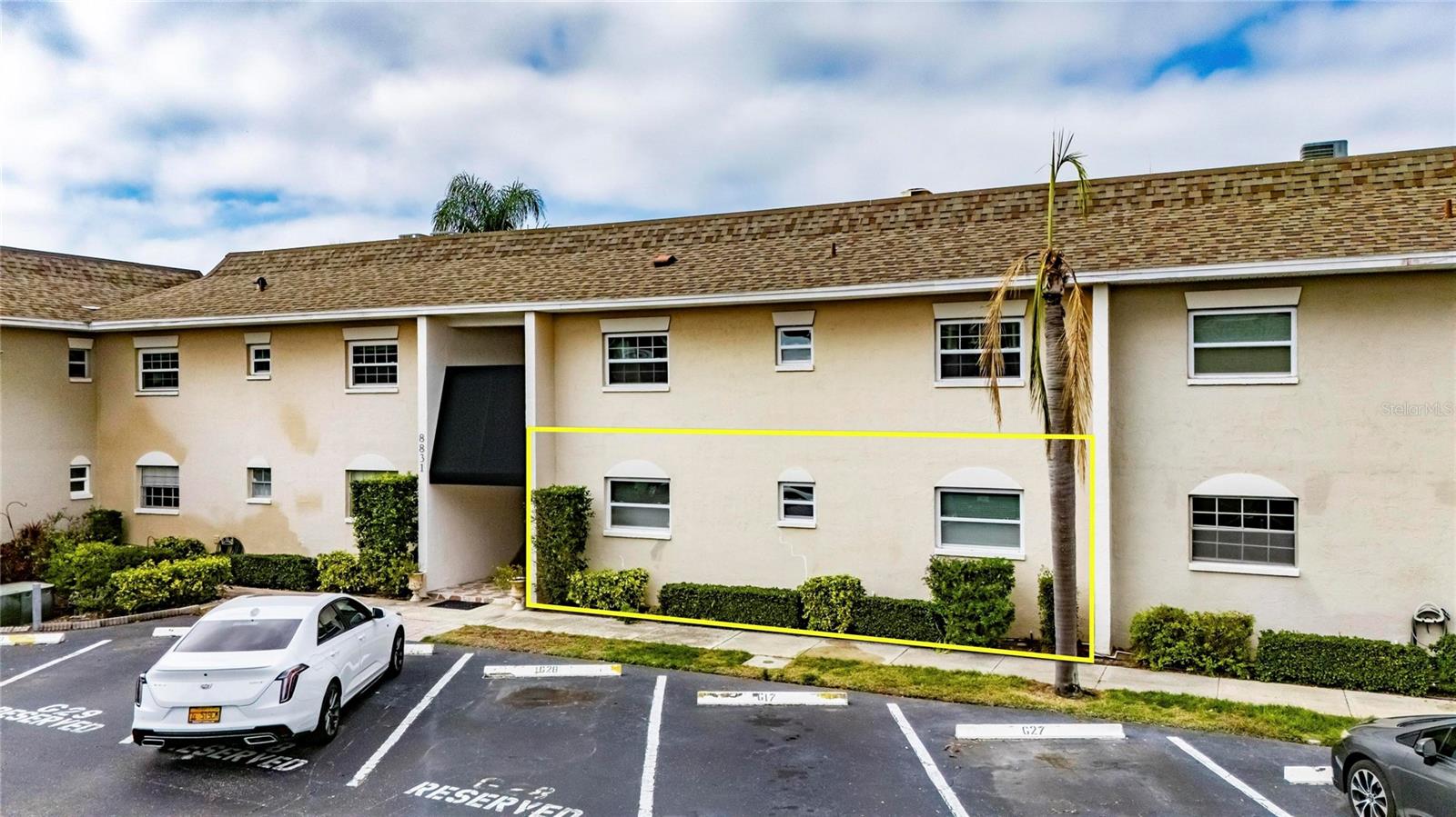 Bay Pointe Condo