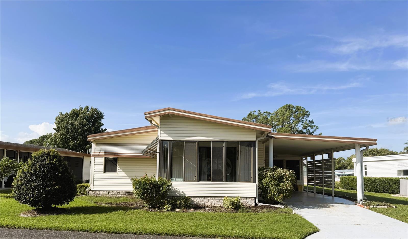 133 HIBISCUS WAY, LEESBURG 34748 home for sale
