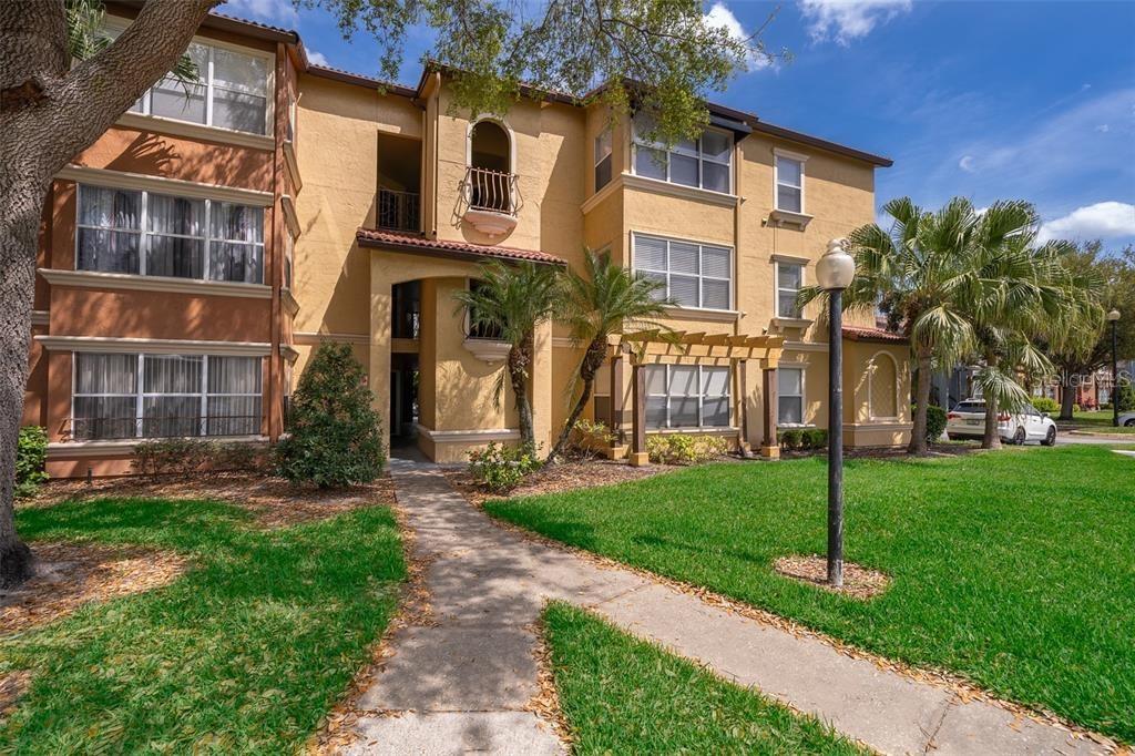5128 CONROY ROAD #13