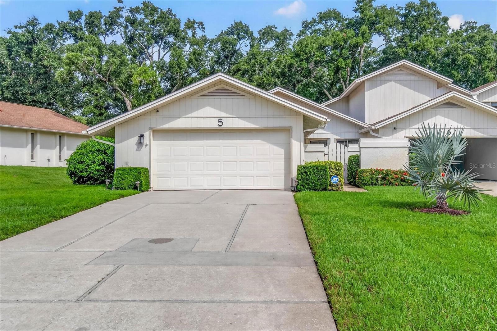 456 LAKEVIEW DRIVE #5