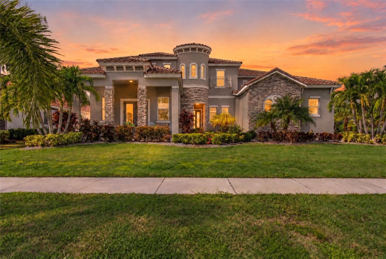 832 MANNS HARBOR DRIVE, home for sale in Apollo Beach