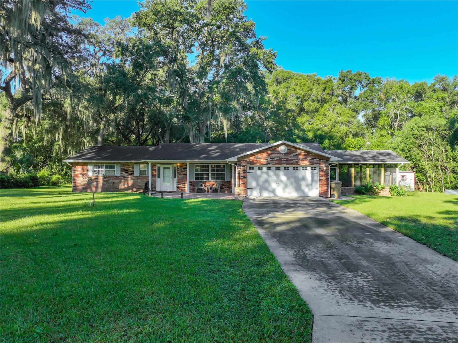 35933 CLEAR LAKE CIRCLE, home for sale in Eustis