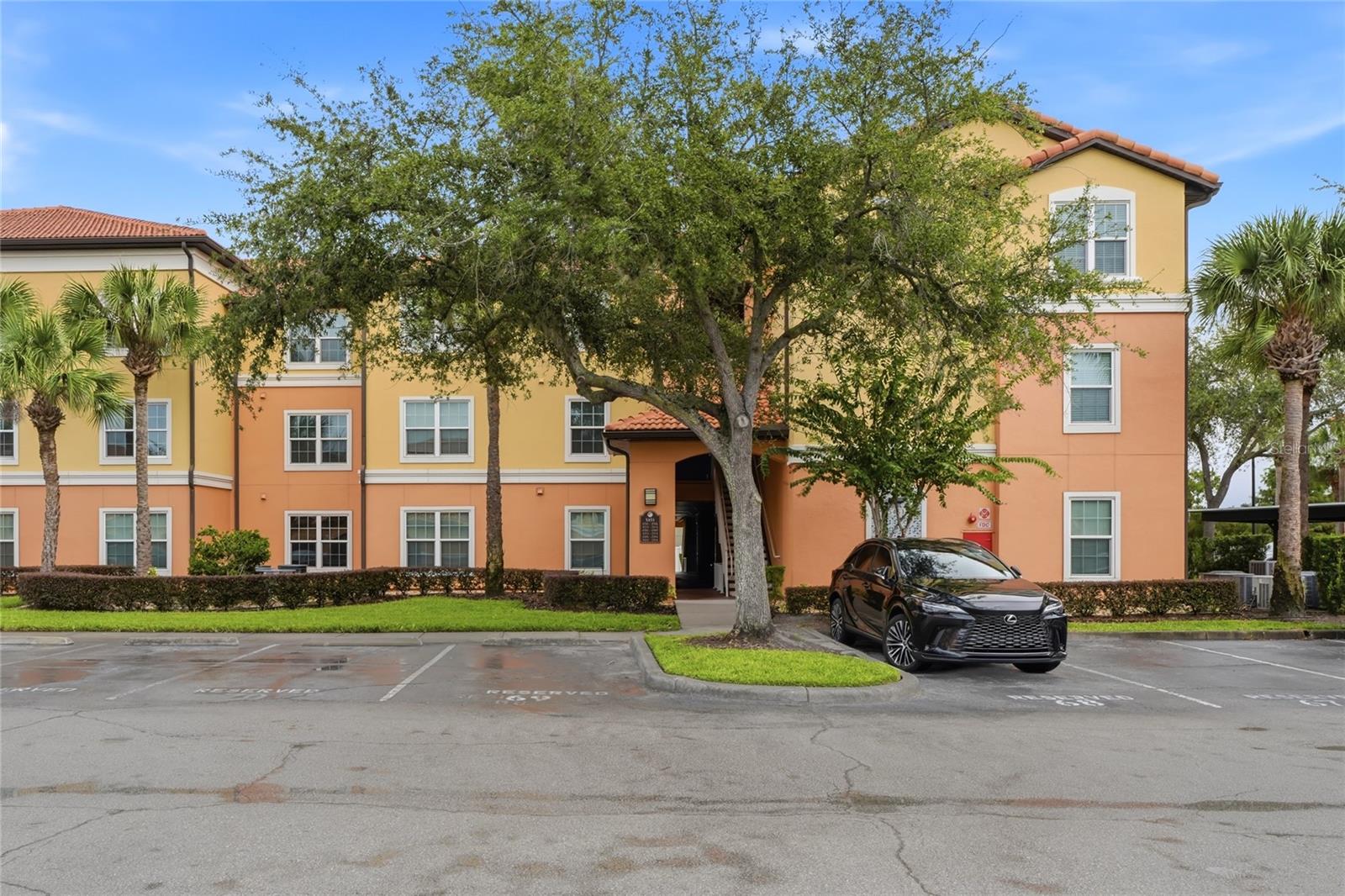5451 VINELAND ROAD #2301