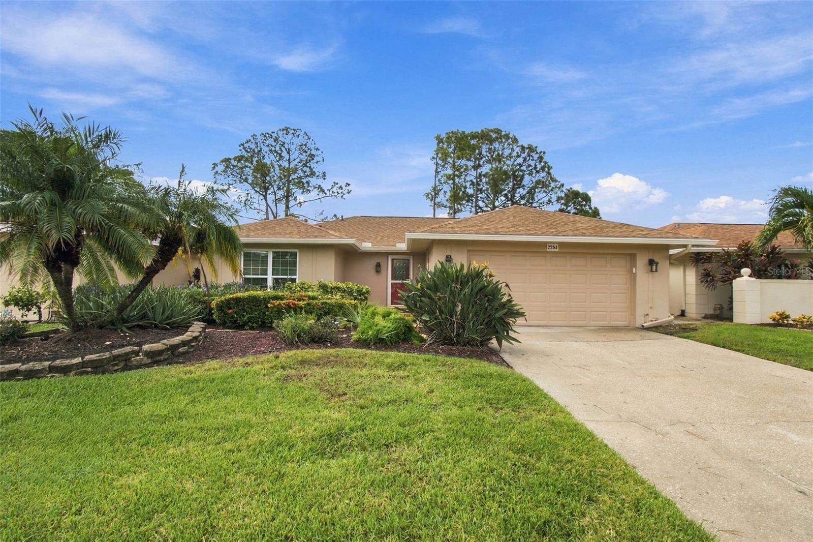 2254 HERON CIR