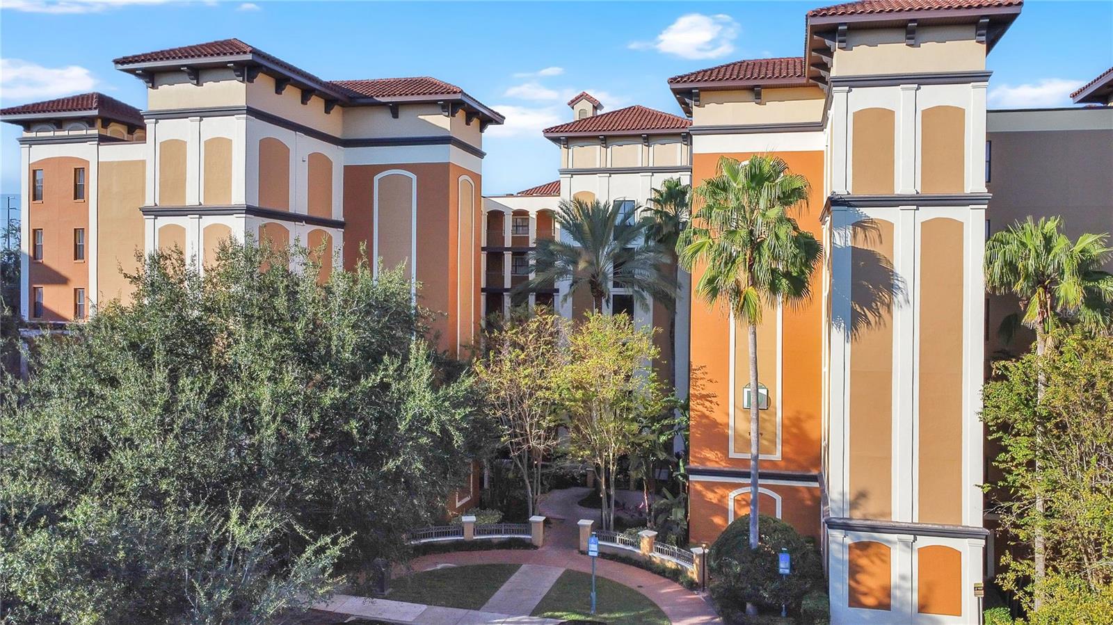 12539 FLORIDAYS RESORT DRIVE #203D