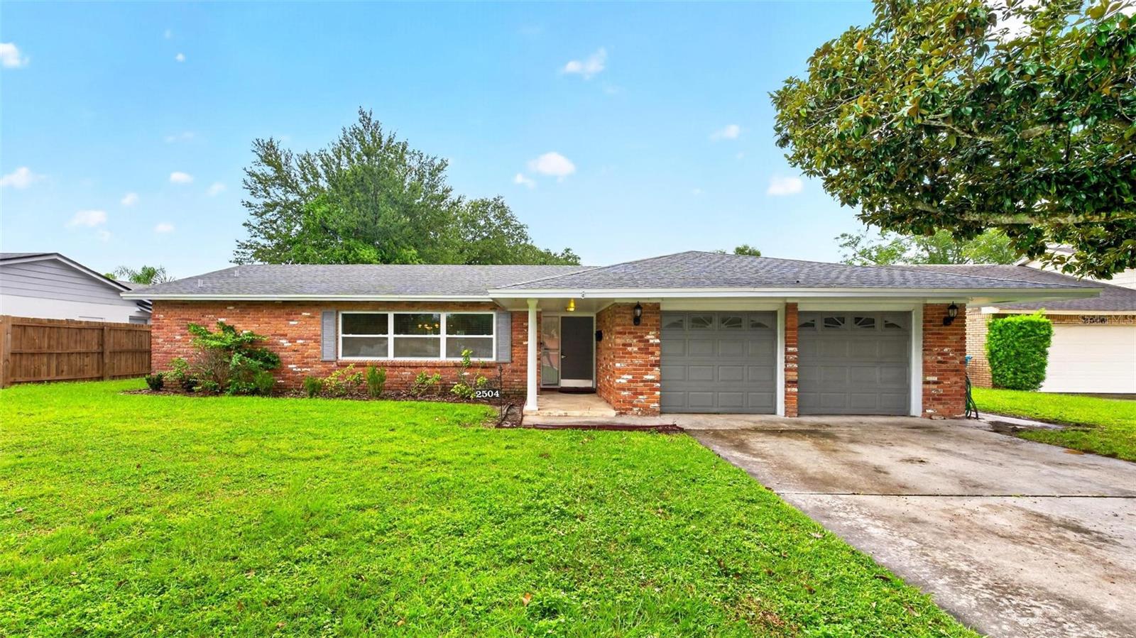 2504 LAUDERDALE COURT