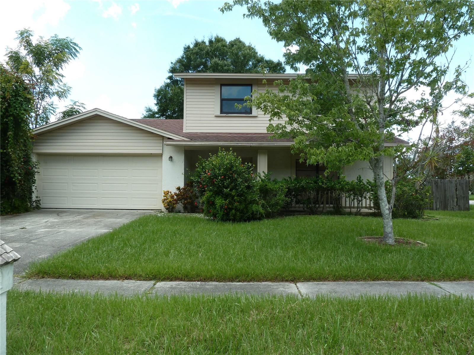 16224 SAWGRASS CIRCLE home for sale in Country Place