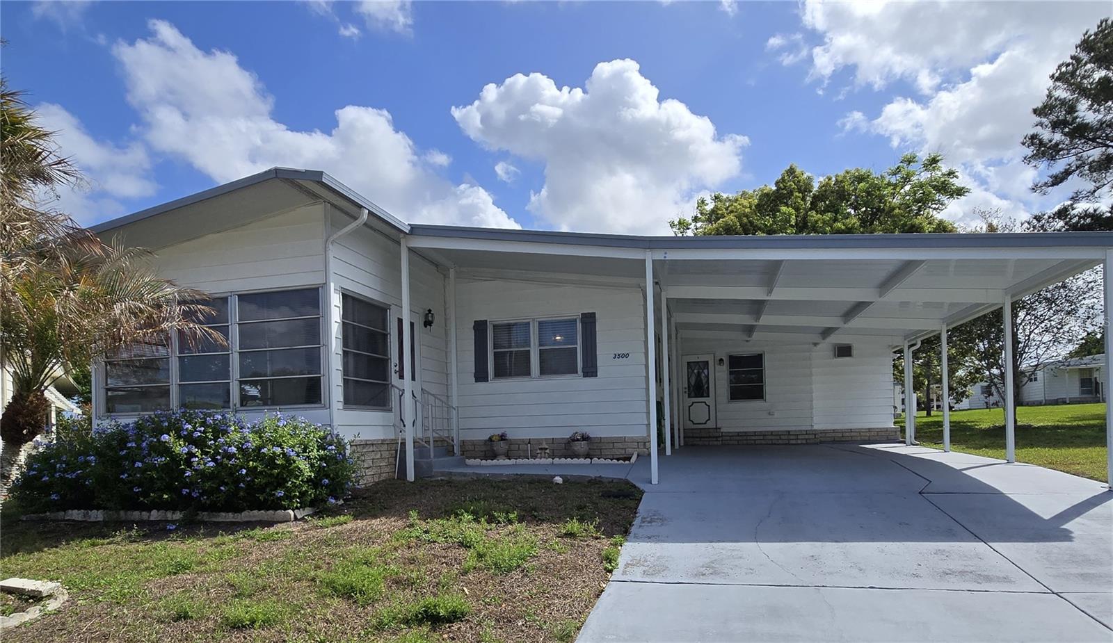 Citrus Ridge Village Condo in Zellwood
