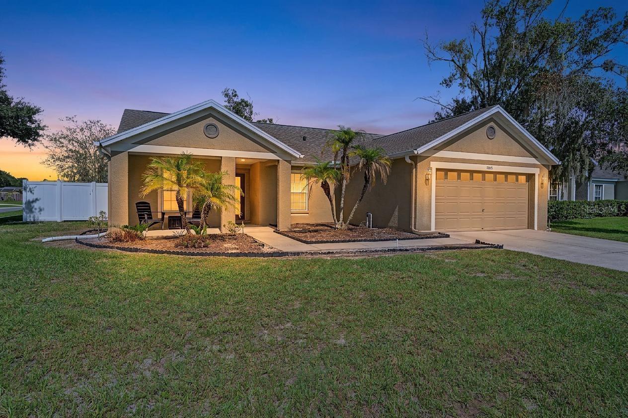 5809 BLACK WALNUT COURT