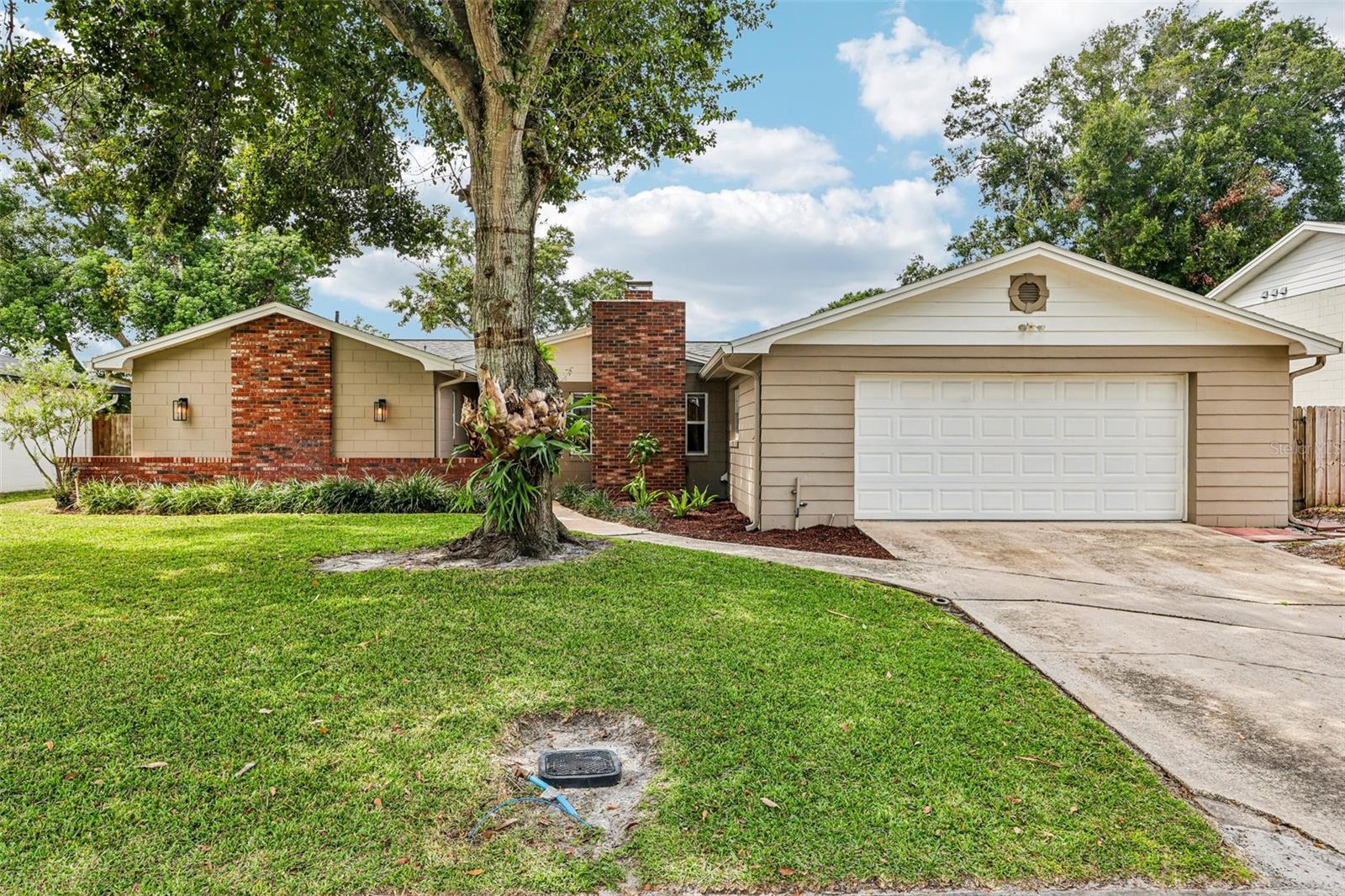 1519 GLASTONBERRY ROAD