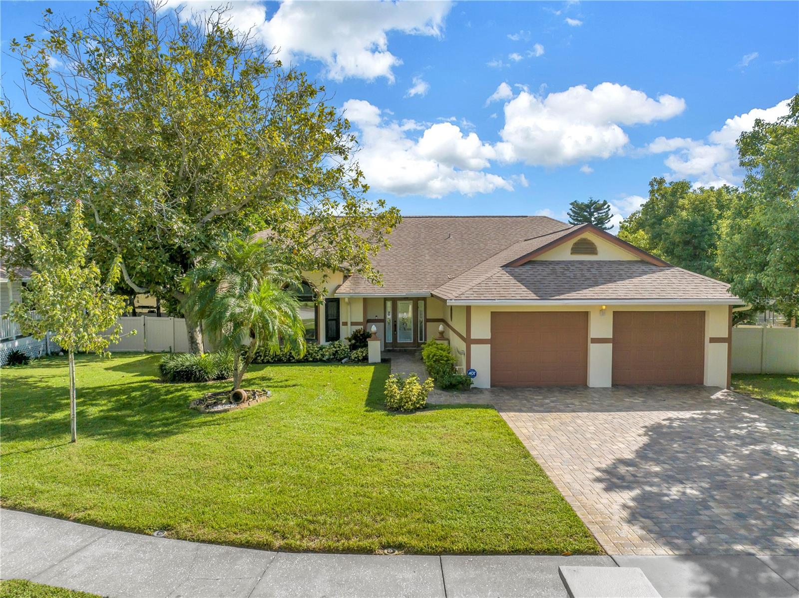 13000 FARMINGTON TRAIL, home for sale in Seminole